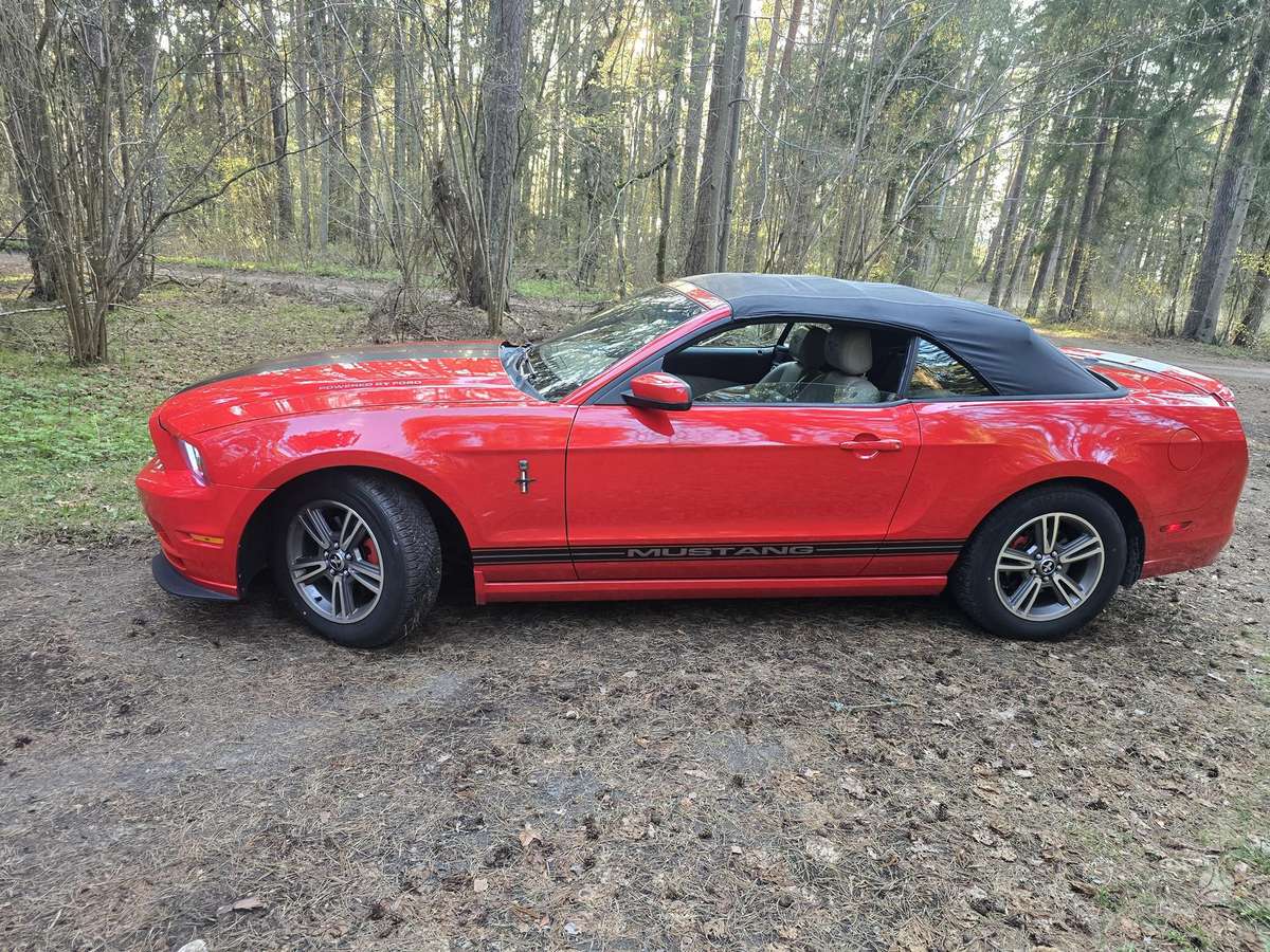 Ford Mustang, 3.7 l., Кабриолет