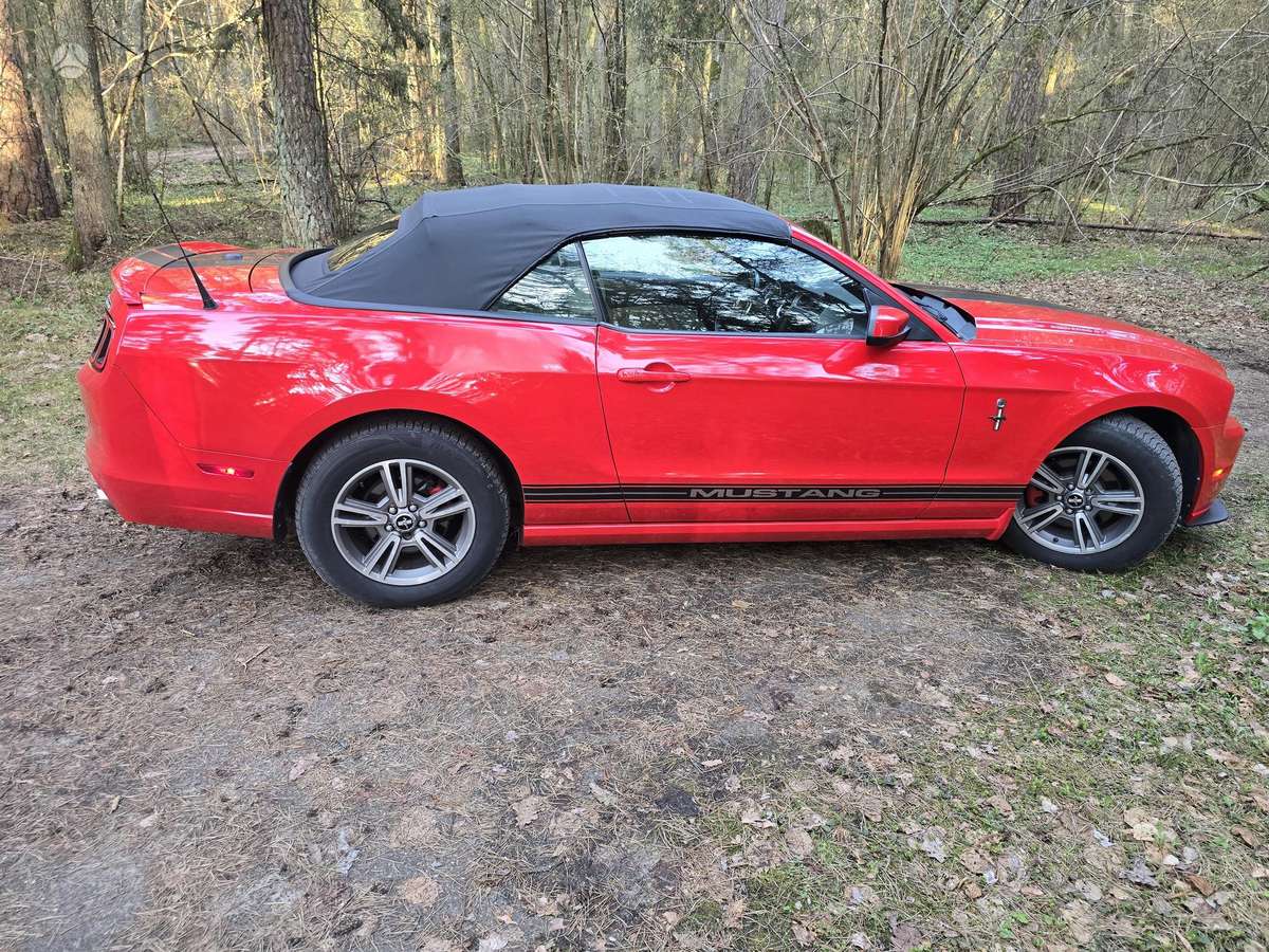 Ford Mustang, 3.7 l., Кабриолет
