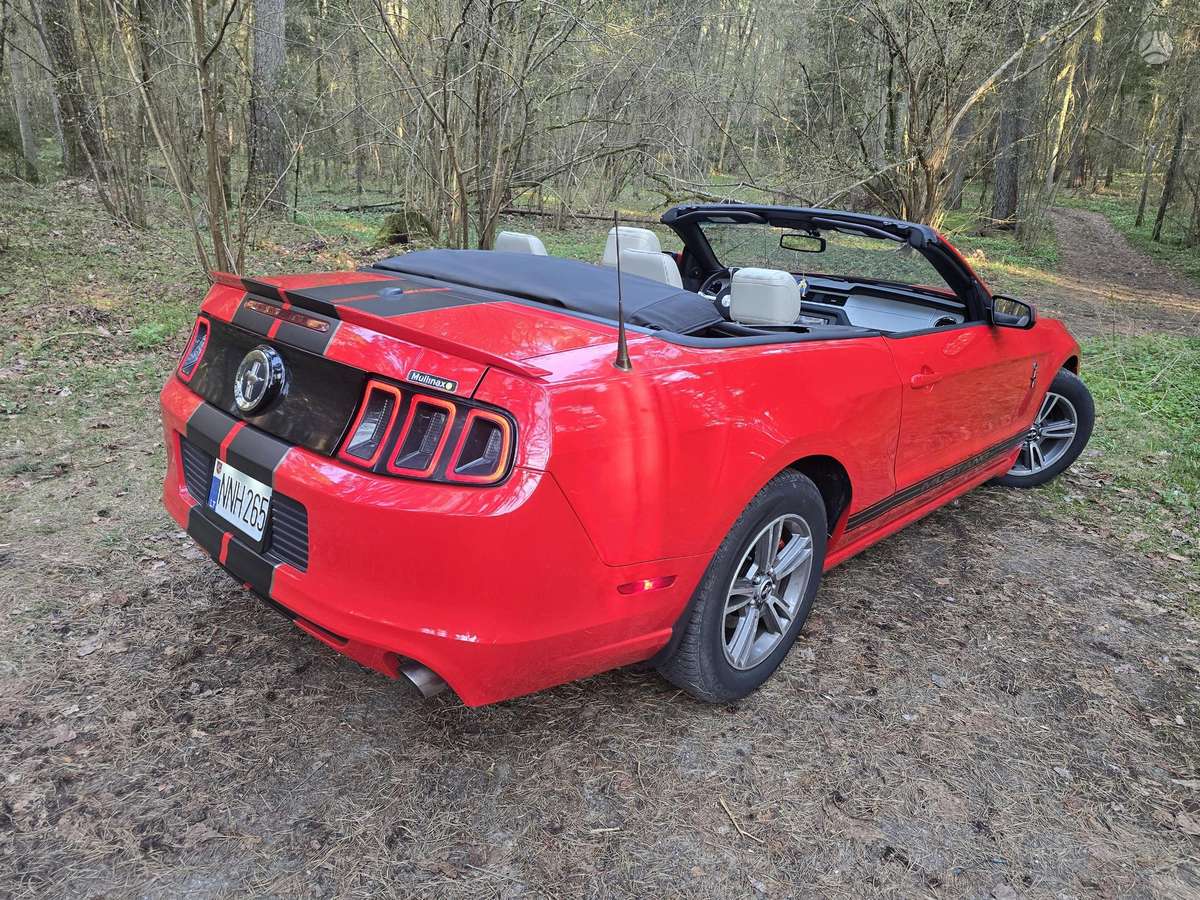 Ford Mustang, 3.7 l., Кабриолет