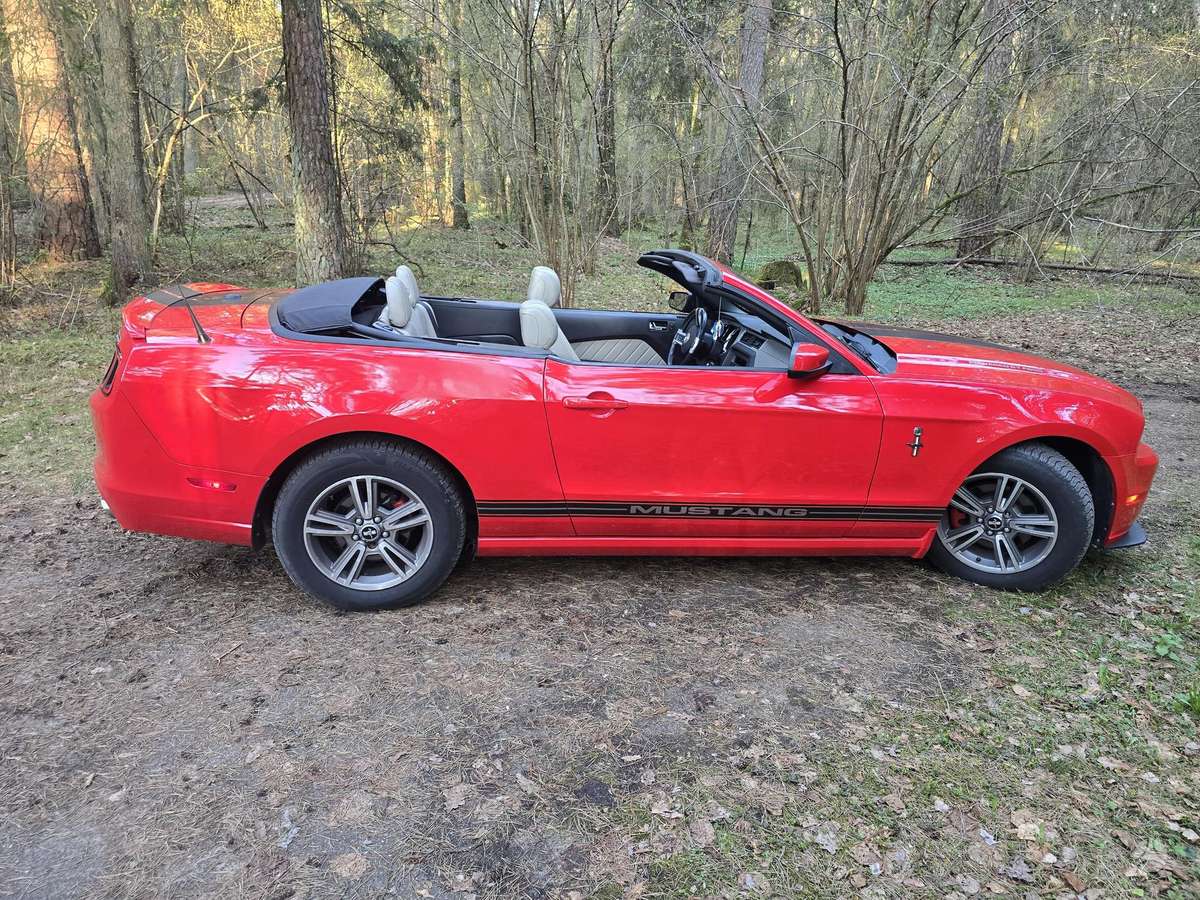 Ford Mustang, 3.7 l., Кабриолет