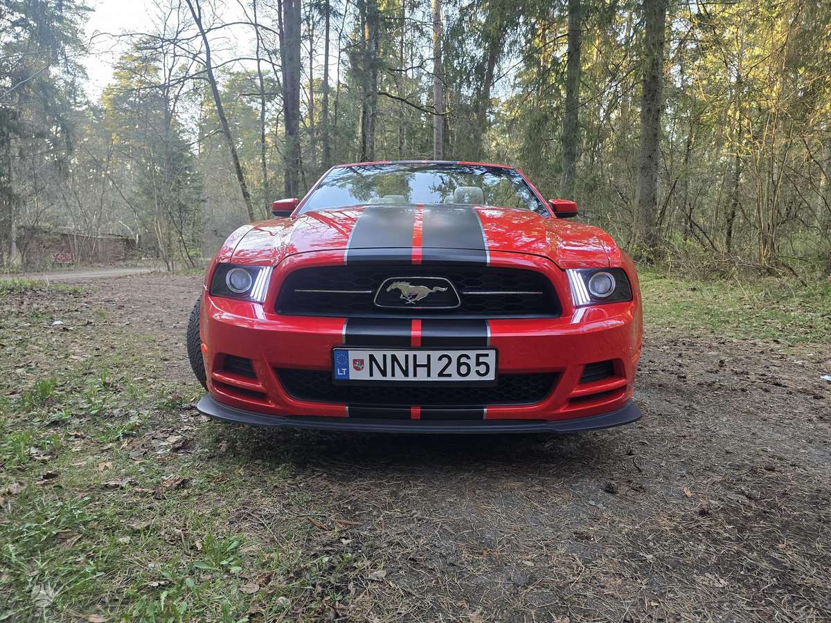 Ford Mustang, 3.7 l., convertible