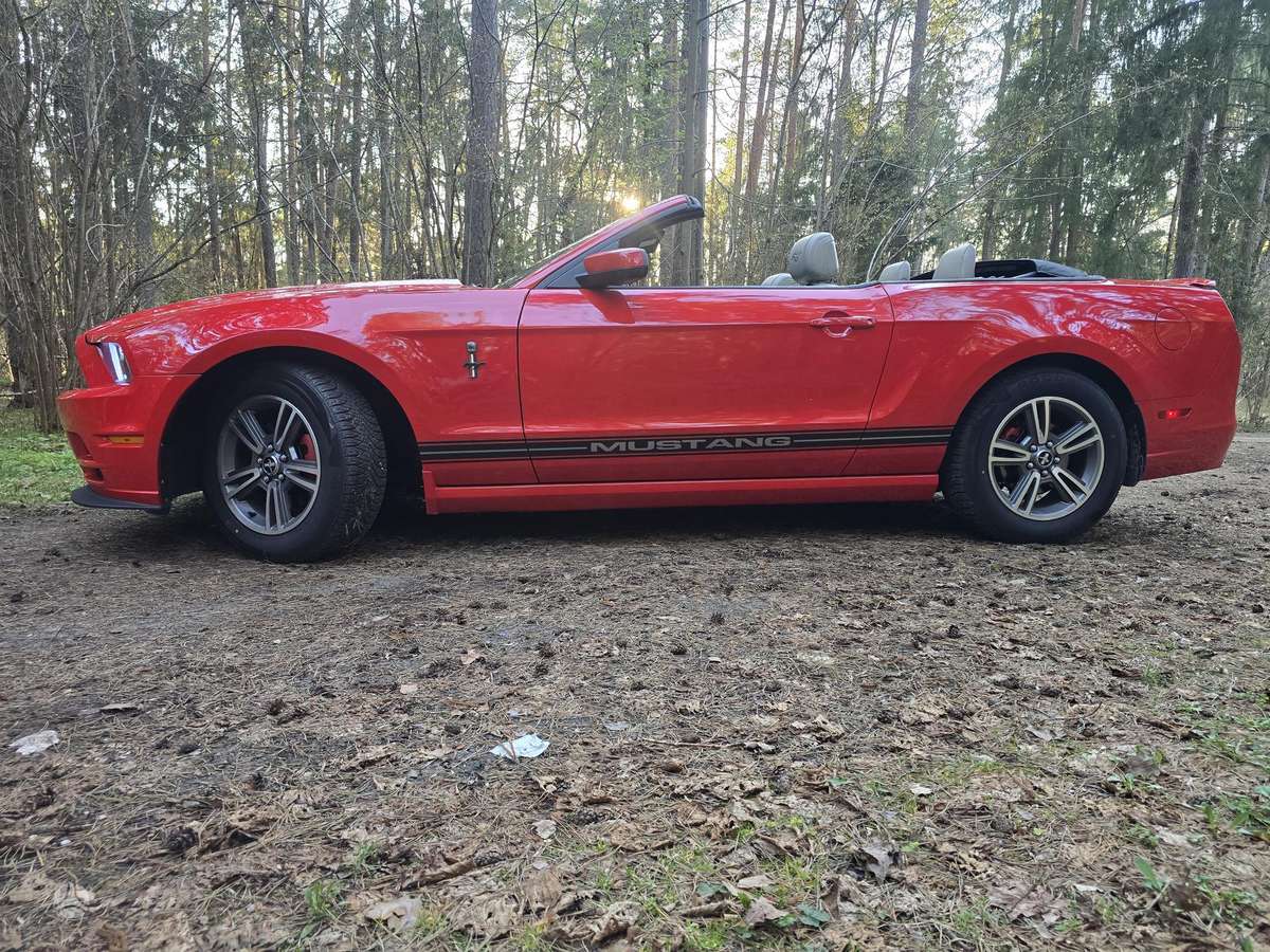 Ford Mustang, 3.7 l., Кабриолет