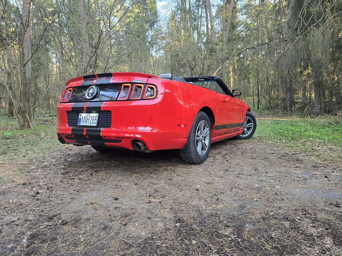 Ford Mustang, 3.7 l., Кабриолет