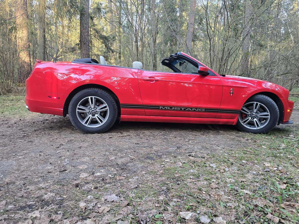 Ford Mustang, 3.7 l., Кабриолет