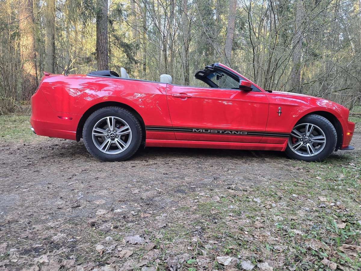 Ford Mustang, 3.7 l., kabrioletas