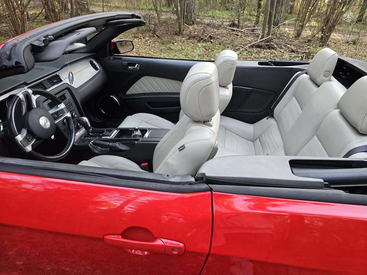 Ford Mustang, 3.7 l., Кабриолет