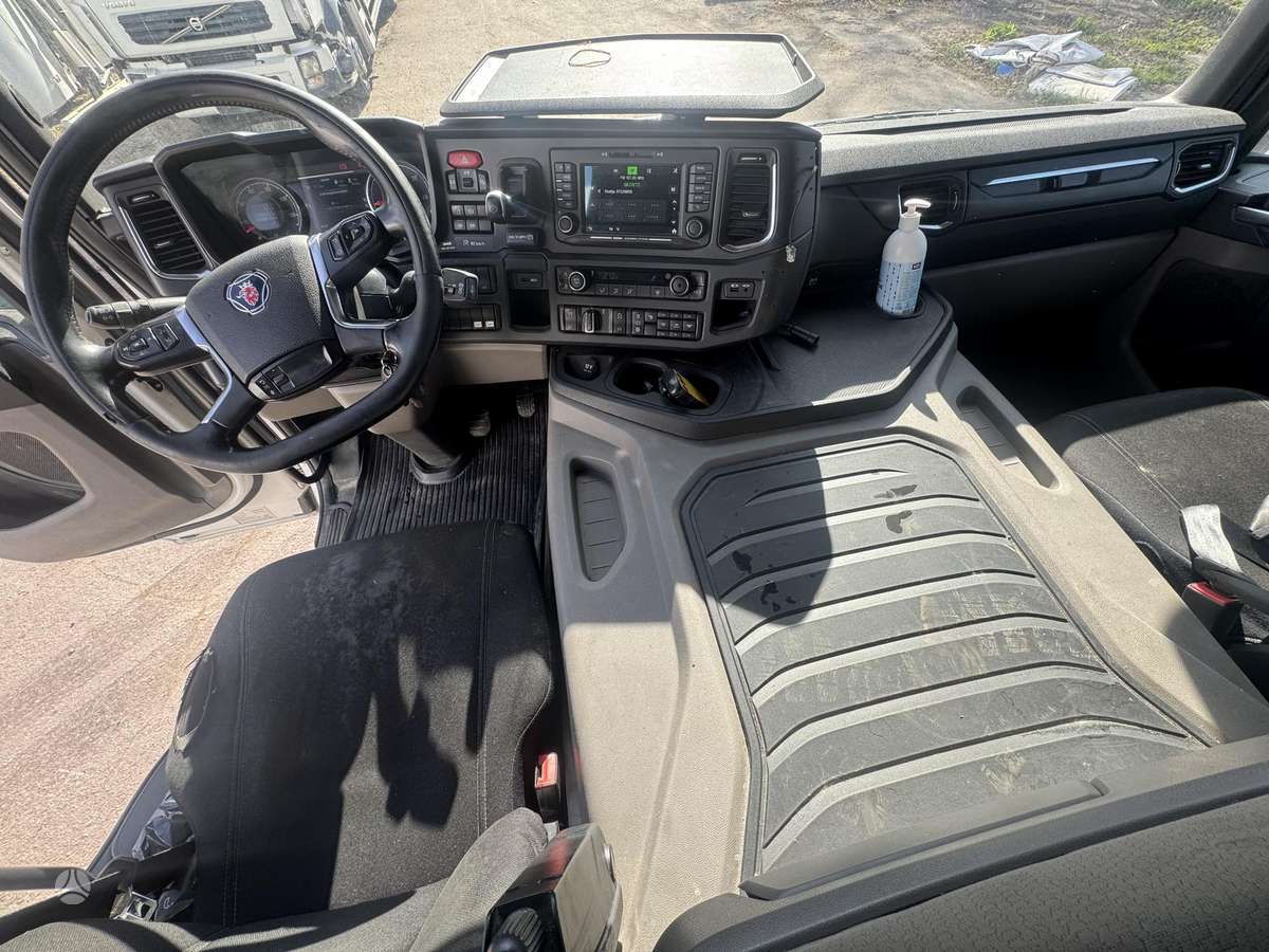 Scania P450, refrižerātori
