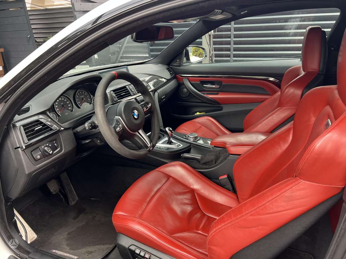 BMW M4, 3.0 l., coupe