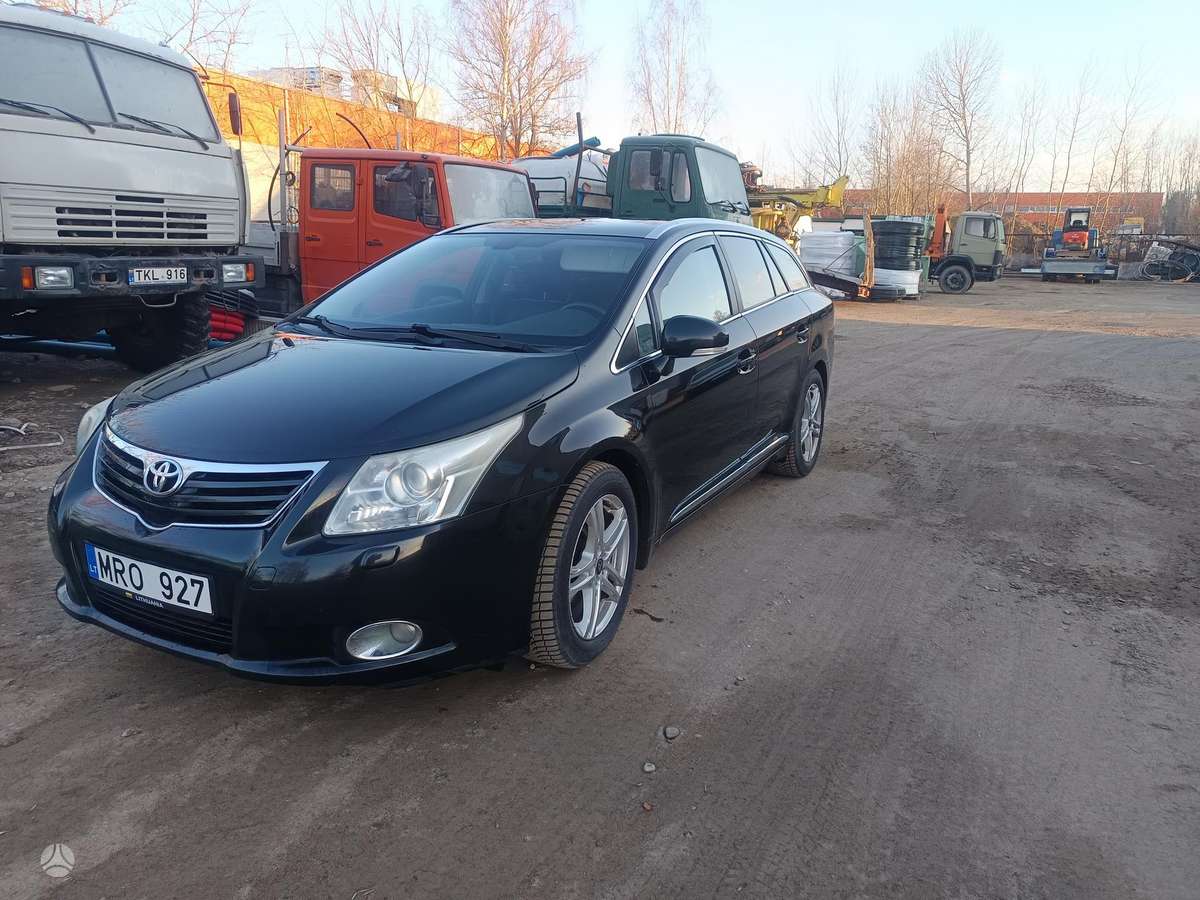 Toyota Avensis, 2010