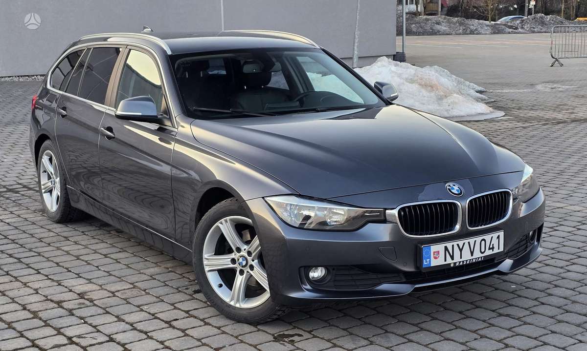 BMW 318, 2013