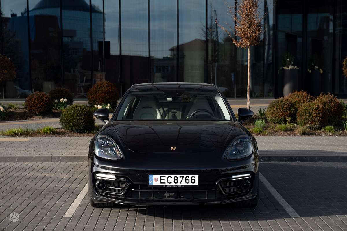 Porsche Panamera - 2