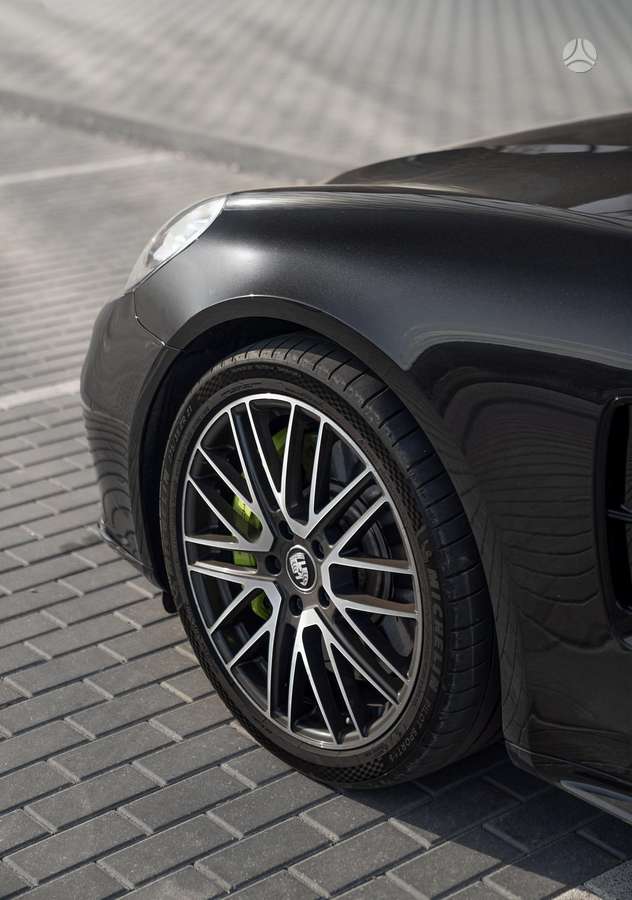 Porsche Panamera - 6