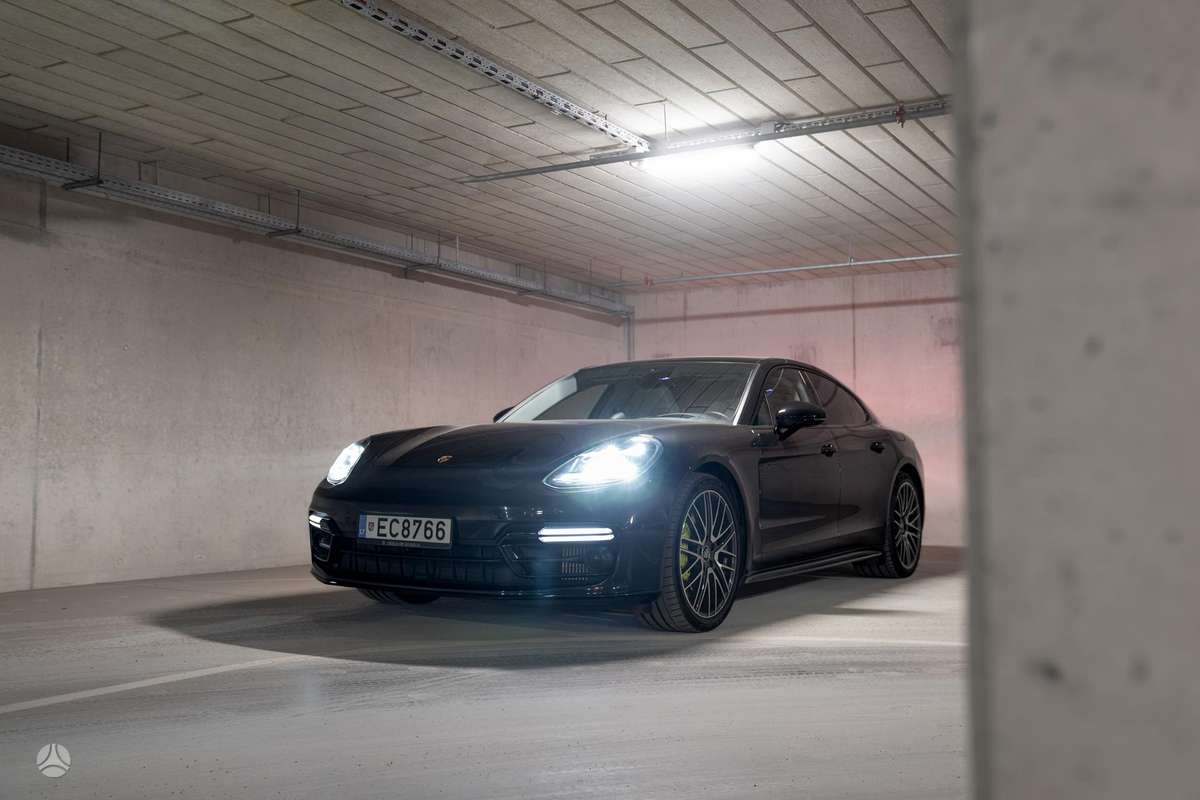 Porsche Panamera - 9