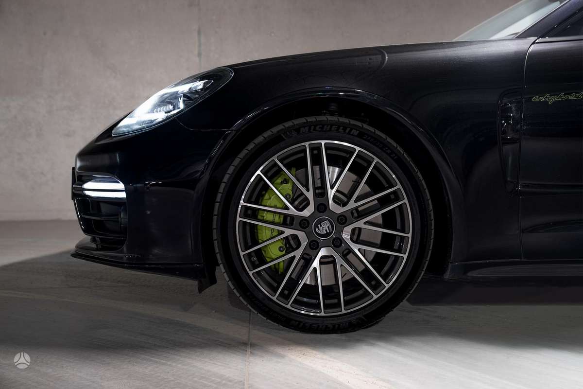 Porsche Panamera - 10