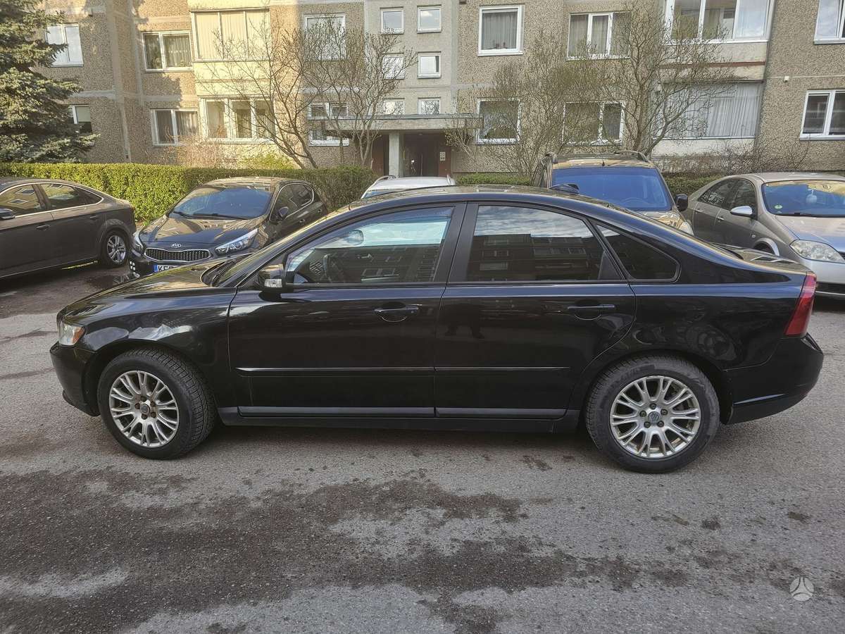 Volvo S40, 1.6 l., Седан