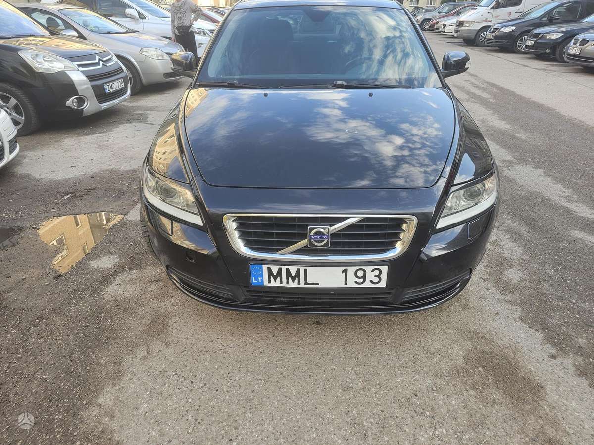 Volvo S40, 1.6 l., Седан