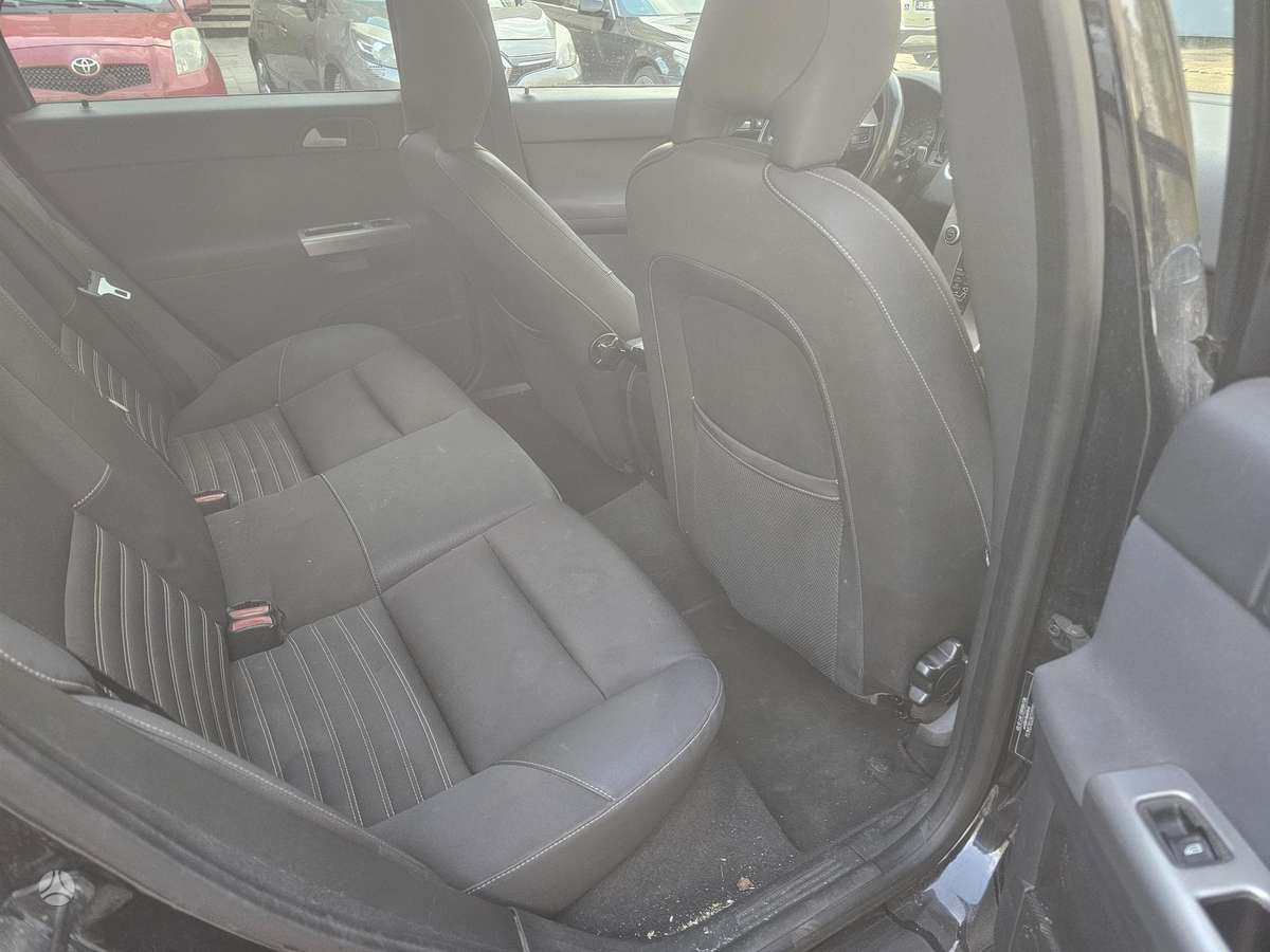 Volvo S40, 1.6 l., Седан
