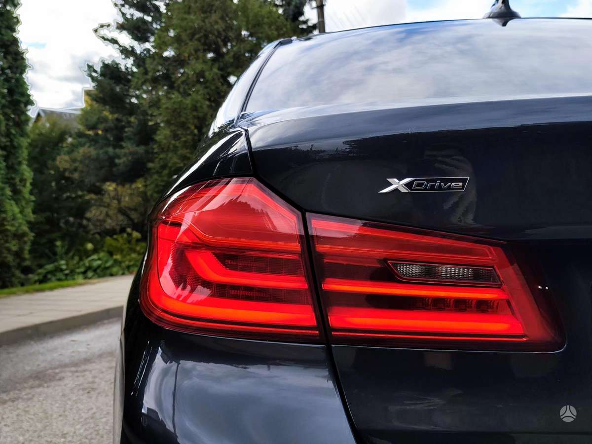 BMW 520, 2.0 l., Седан
