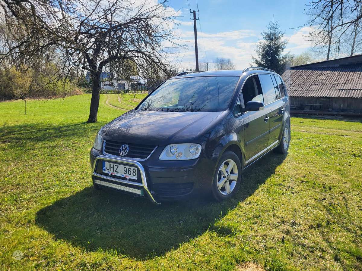 Volkswagen Touran, 2004