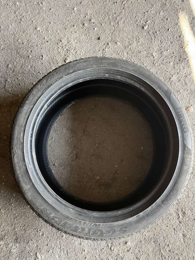Pirelli Scorpion Winter, žieminės 285/40 R22
