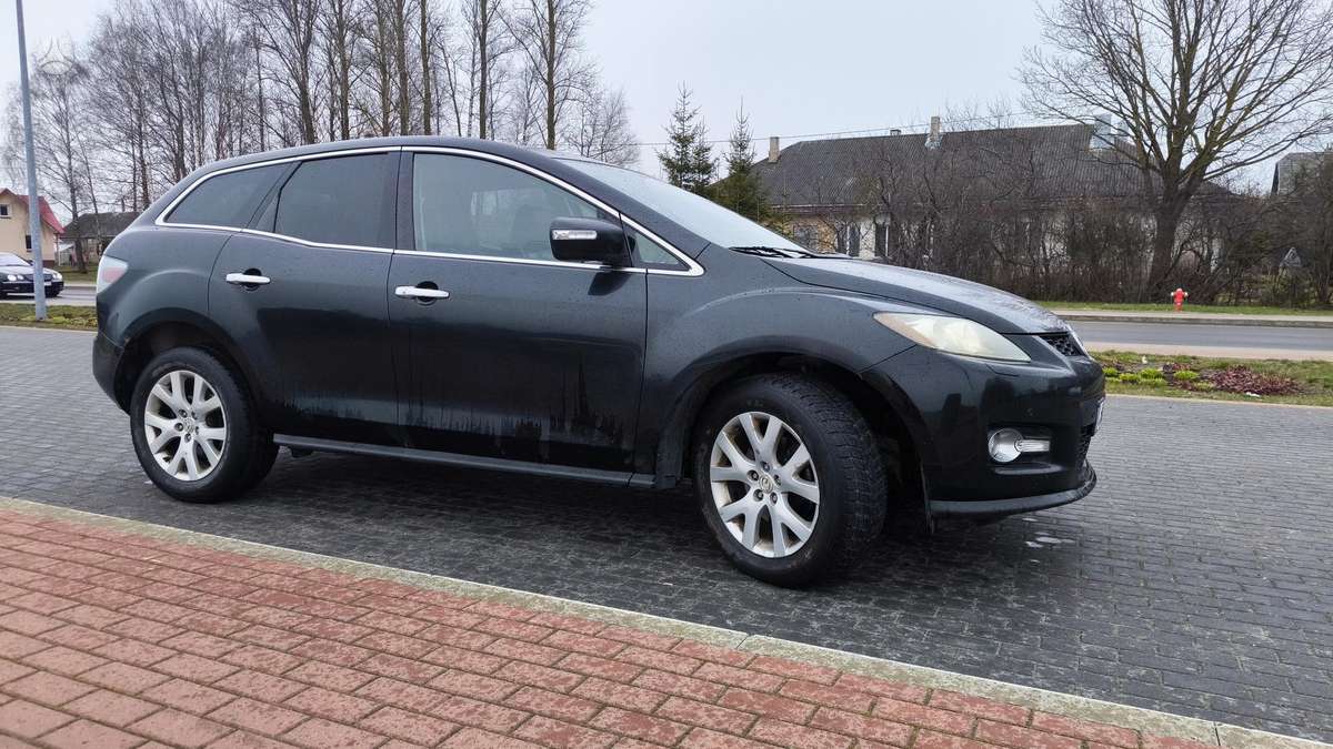 Mazda CX-7, 2.3 l., off-road / crossover