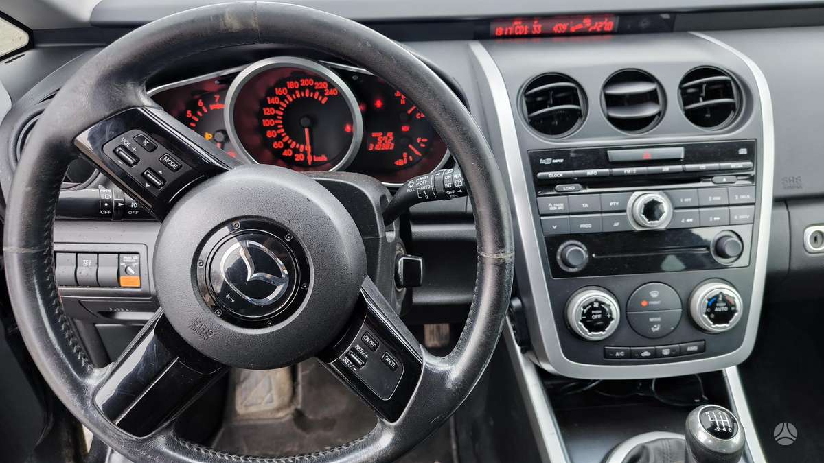 Mazda CX-7, 2.3 l., off-road / crossover