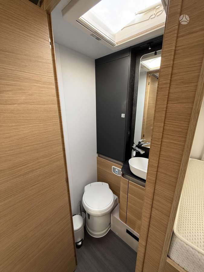 Adria Sonic Plus 700SL, campers