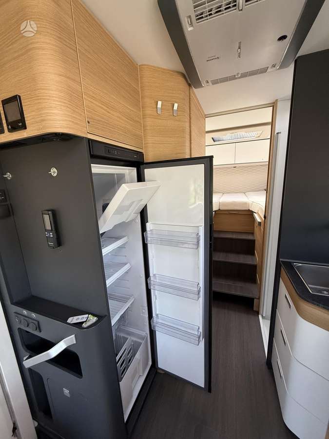 Adria Sonic Plus 700SL, campers