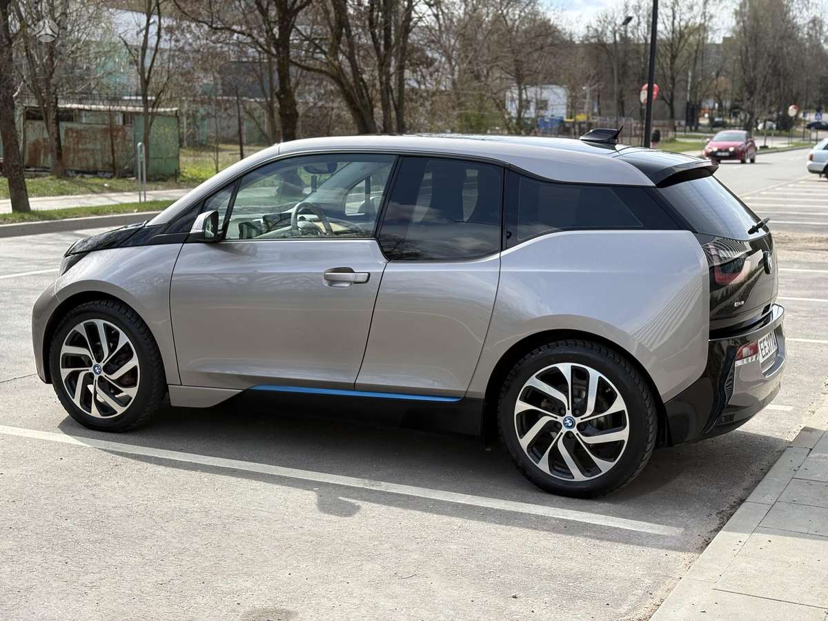 BMW i3, 22 кВт·ч, Минивэн
