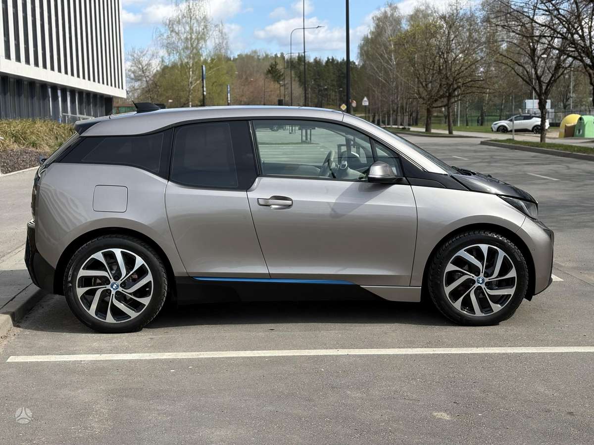 BMW i3, 22 кВт·ч, Минивэн
