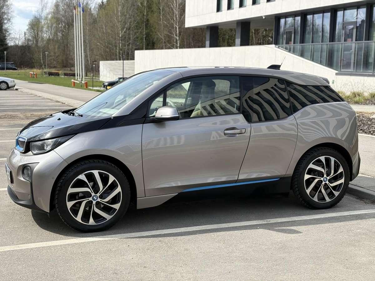 BMW i3, 22 кВт·ч, Минивэн