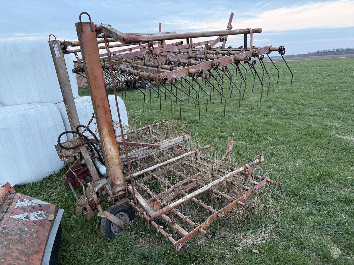 Claas Vandens sisterna, rakes