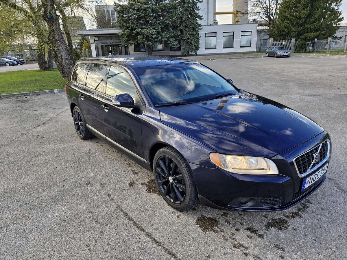 Volvo V70, 2.4 l., wagon