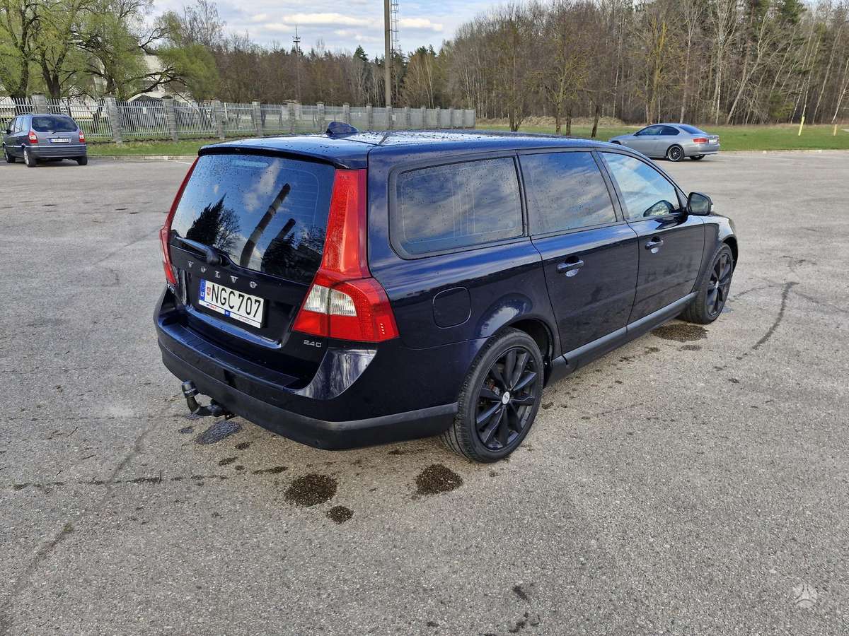Volvo V70, 2.4 l., wagon