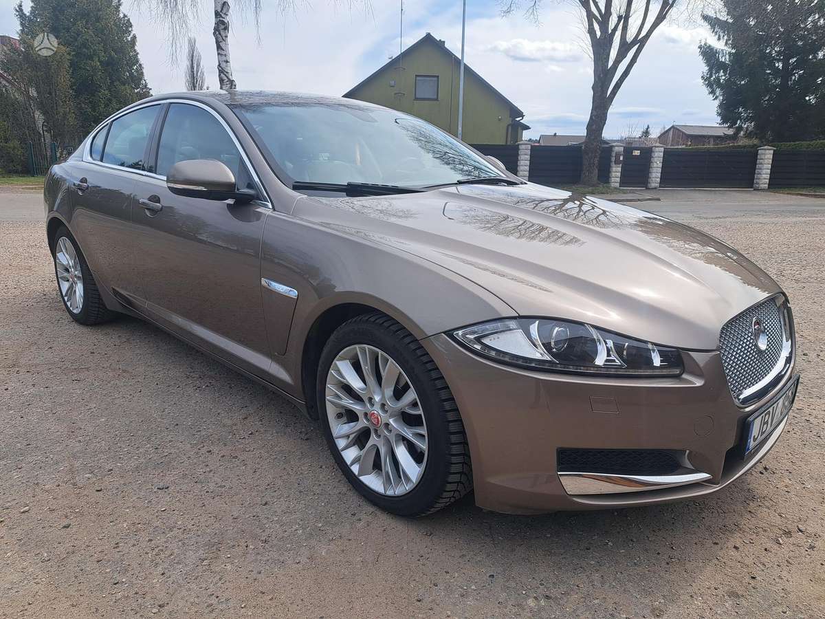 Jaguar XF, 2.2 l., Седан