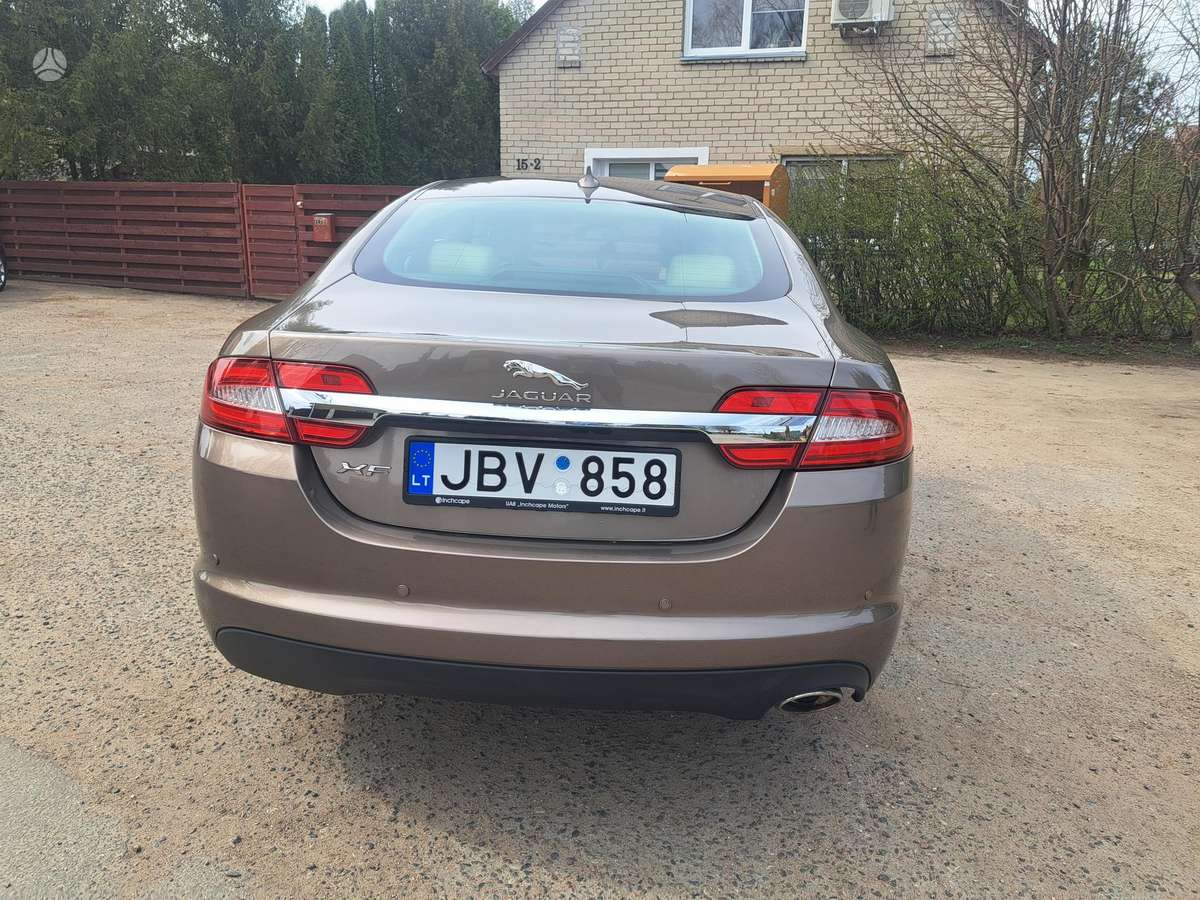 Jaguar XF, 2.2 l., Седан