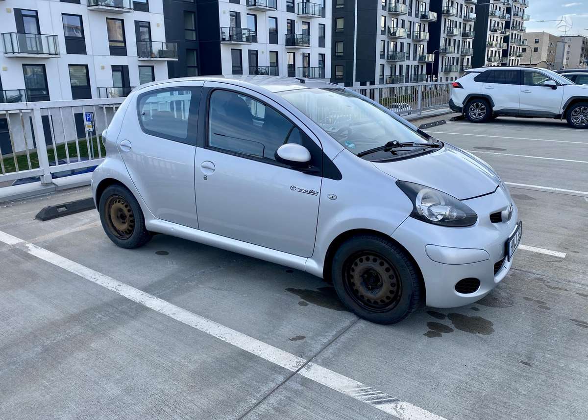 Toyota Aygo, 1.0 l., hatchback