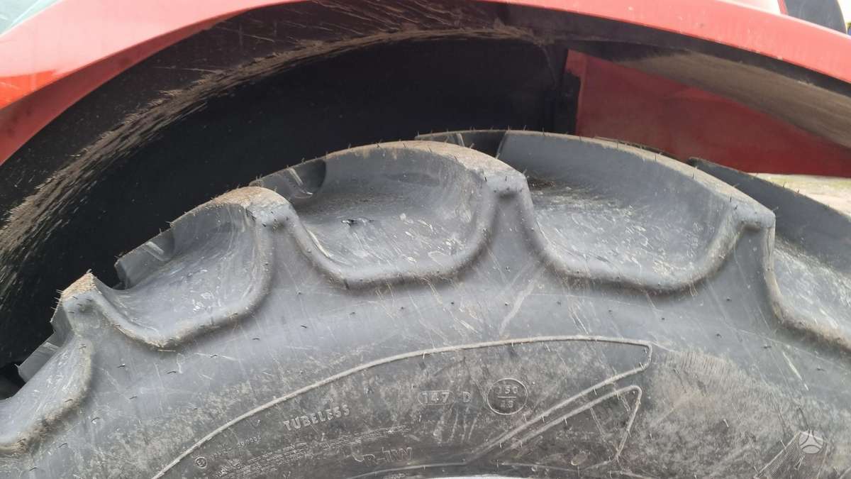 Case-IH 110, tractors