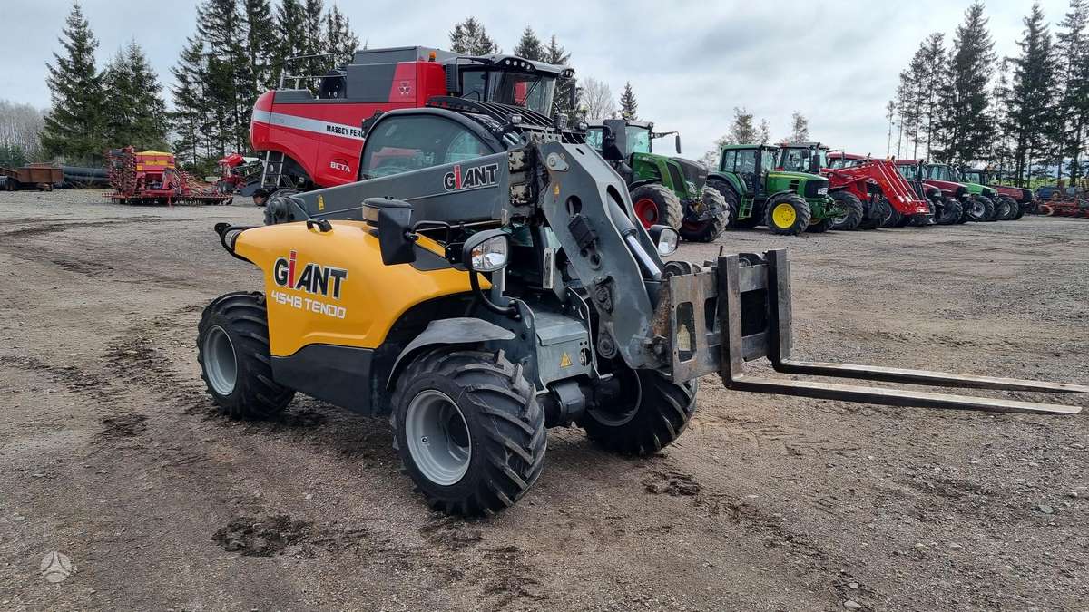 GIANT TENDO 4548, самоходные погрузчики