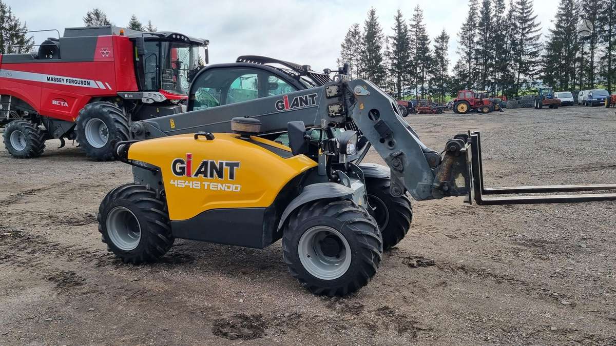 GIANT TENDO 4548, самоходные погрузчики