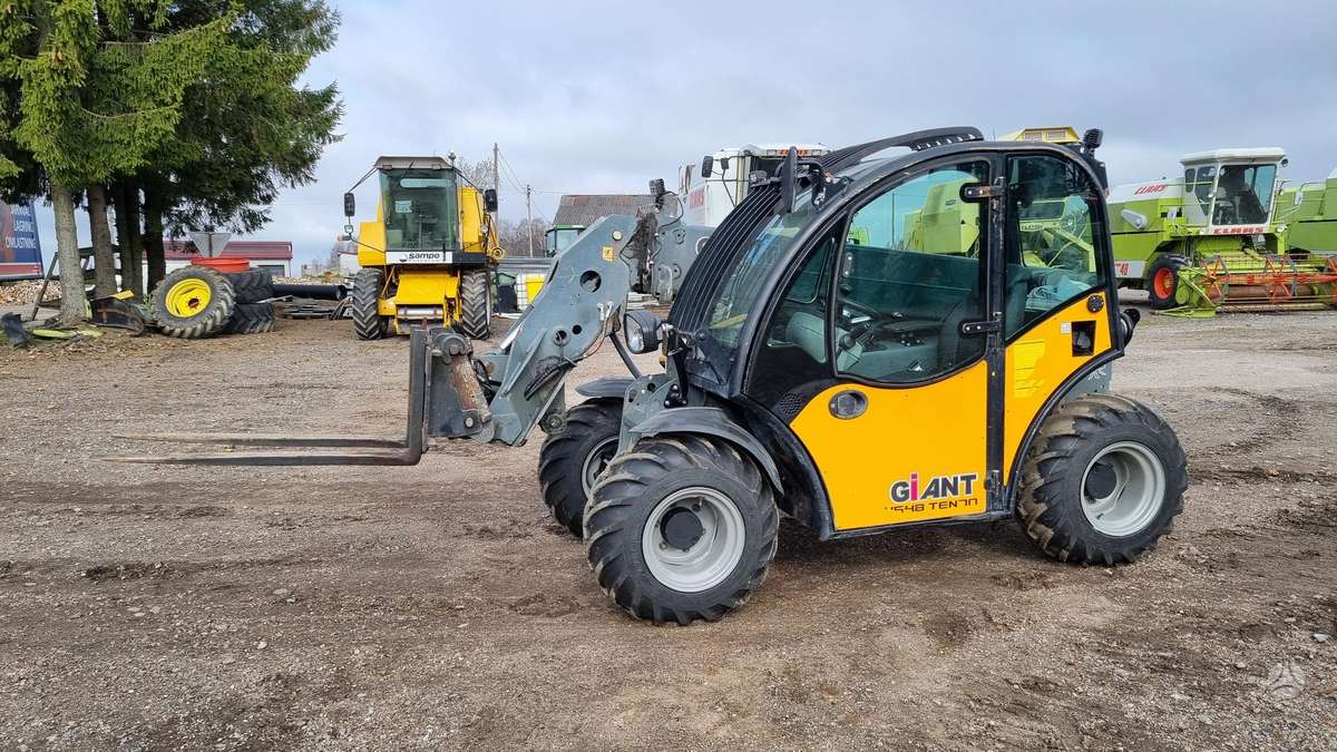 GIANT TENDO 4548, самоходные погрузчики