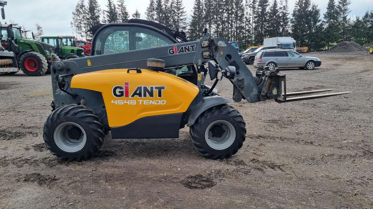 GIANT TENDO 4548, самоходные погрузчики