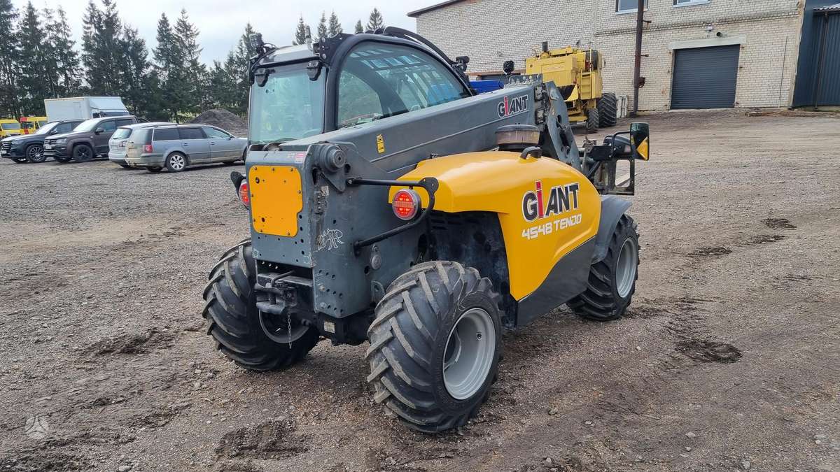 GIANT TENDO 4548, самоходные погрузчики