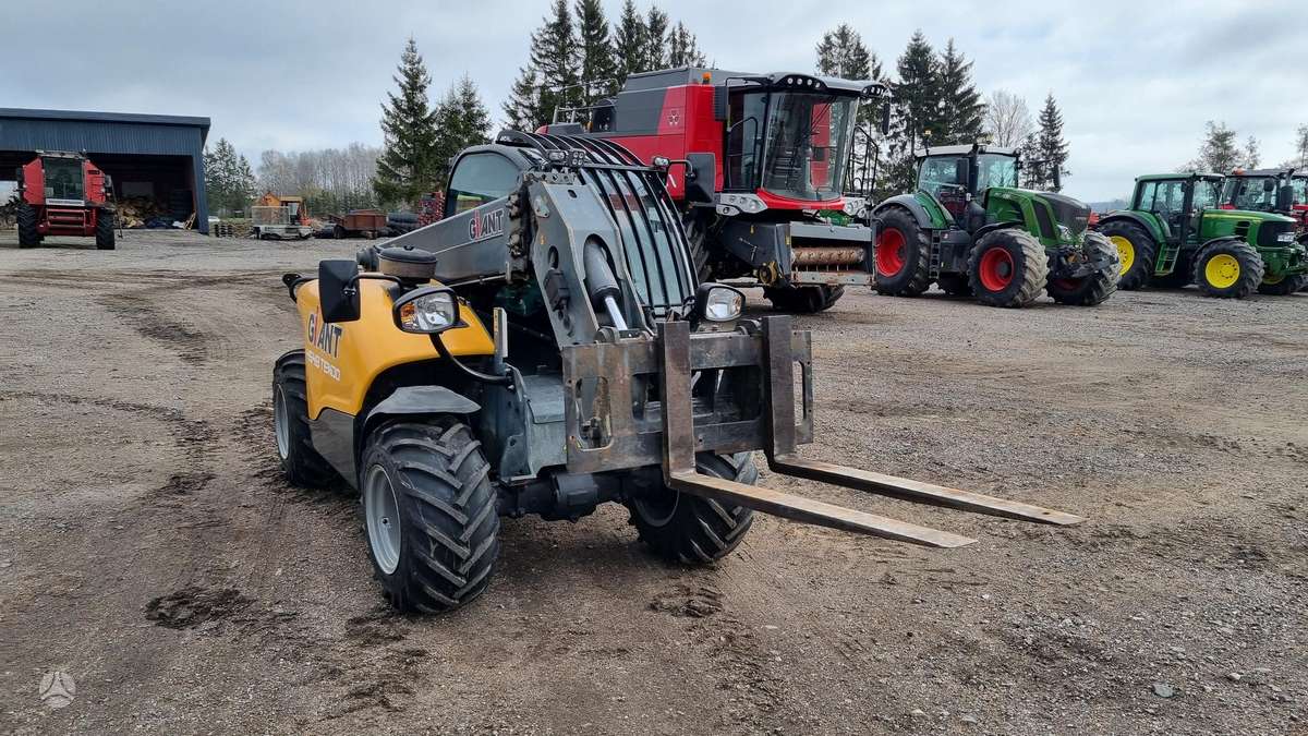 GIANT TENDO 4548, самоходные погрузчики