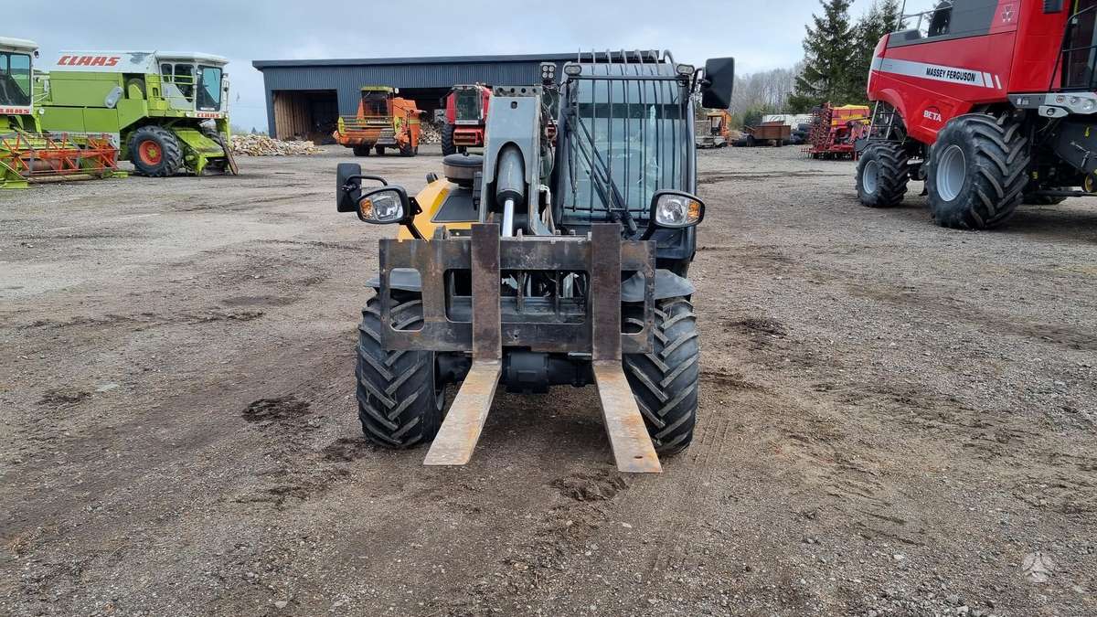 GIANT TENDO 4548, самоходные погрузчики