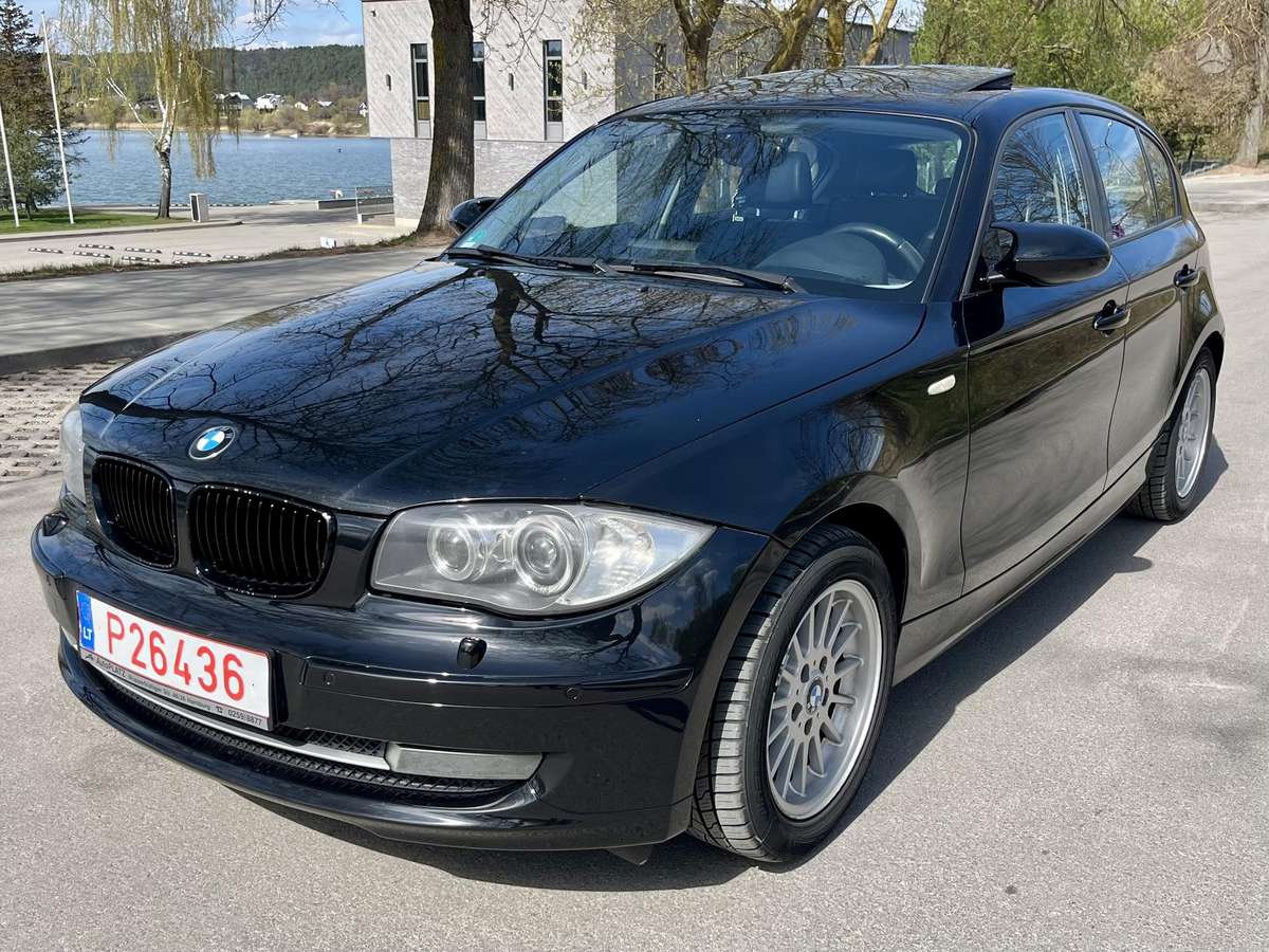 BMW 120, 2.0 l., hatchback
