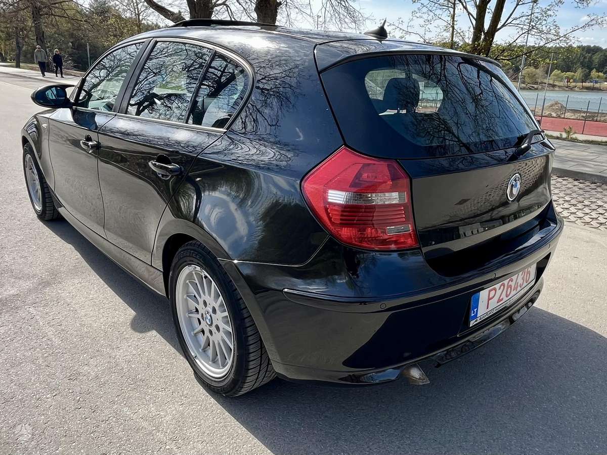 BMW 120, 2.0 l., hatchback