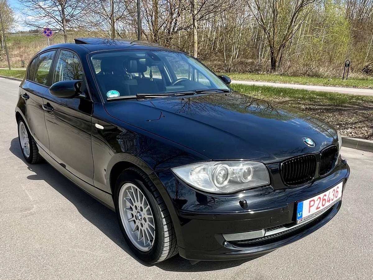 BMW 120, 2.0 l., hatchback