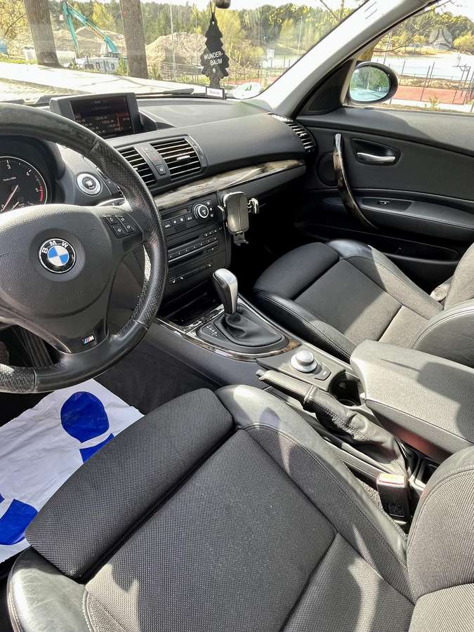 BMW 120, 2.0 l., hatchback