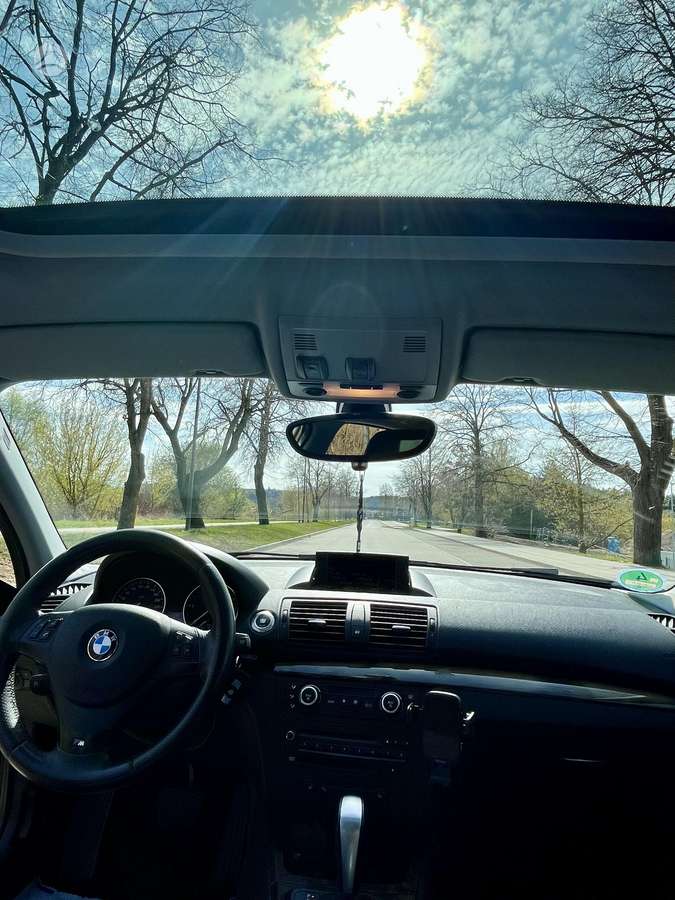 BMW 120, 2.0 l., hatchback